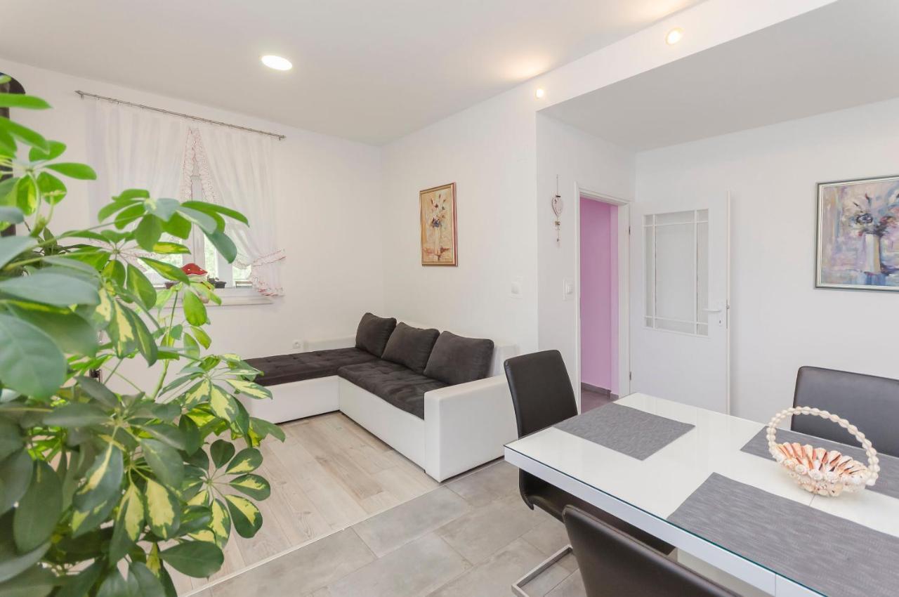 Rupe Apartment Luka מראה חיצוני תמונה