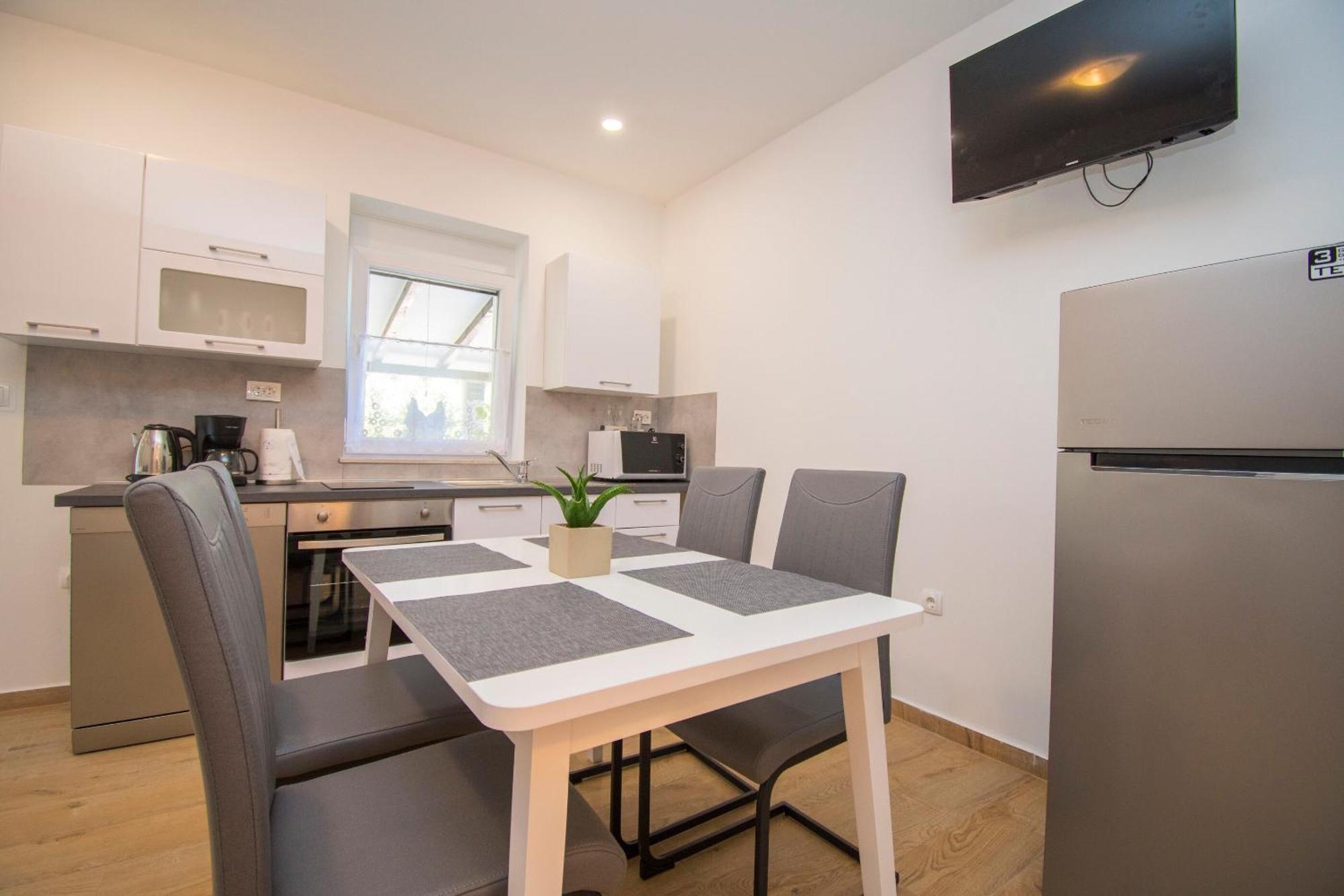 Rupe Apartment Luka מראה חיצוני תמונה